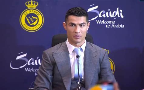 La Surreale Presentazione Di Ronaldo In Arabia Saudita Qui In