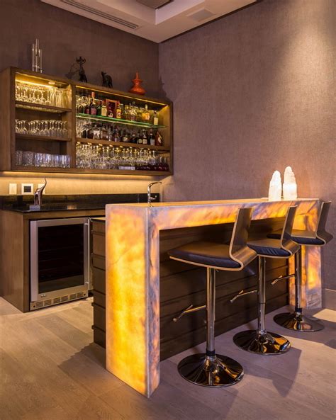 Terrazas De Estilo Por Homify Home Bar Rooms Diy Home Bar Home Bar