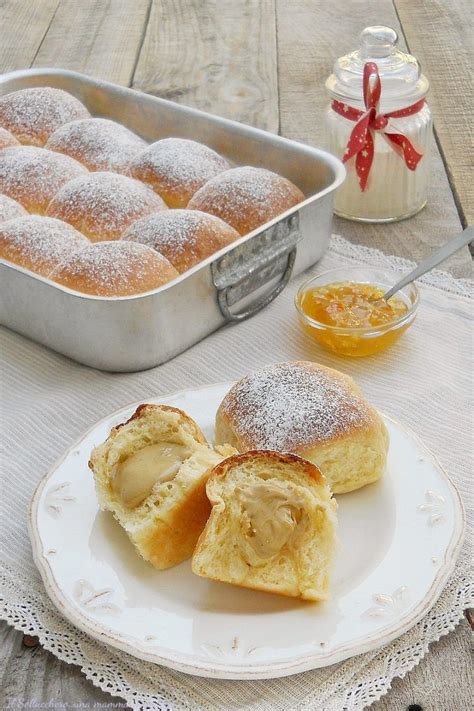 Buchteln Brioche Soffice Come Una Nuvola Con Cioccolato E Pistacchio