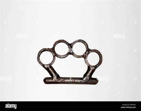 Brass Knuckles Hi Res Stock Photography And Images Alamy