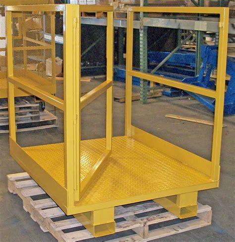 Order Picker Platforms For Warehouses Docks