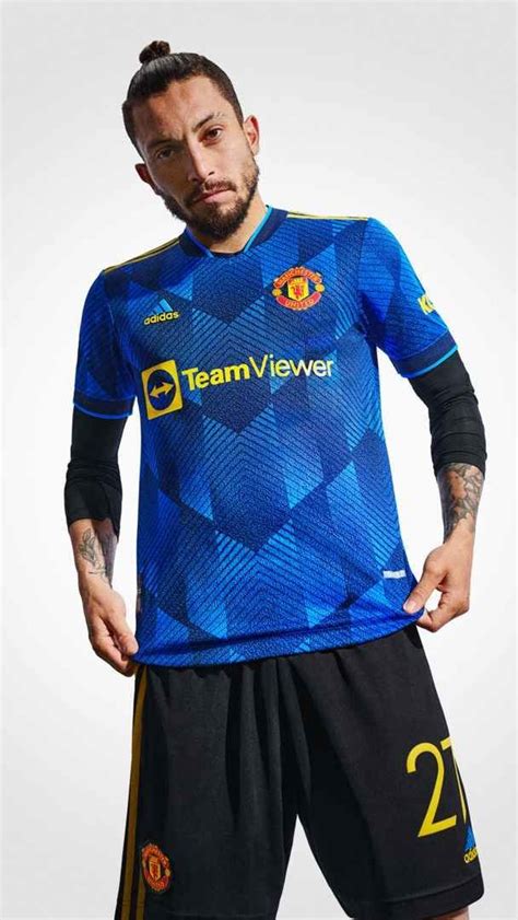 Futuristik Inilah Penampakan Jersey Ketiga Manchester United