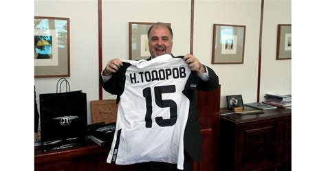 Министър Найден Тодоров първо казал "Локо", после "мама" (снимки)