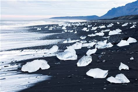 La Fant Stica Playa De Arena Negra En Islandia Nexofin