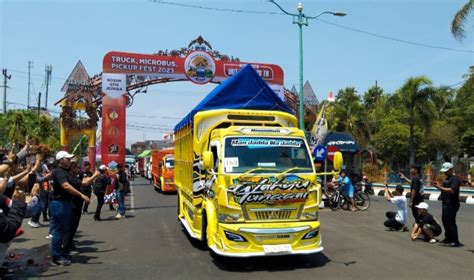 Sambut Hut Tni Ke Kodim Jepara Gelar Parade Truck Microbus