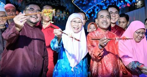 Wartawan Rasmi Laman Reformasi Janji Tetap Janji Kata Dr Wan Azizah