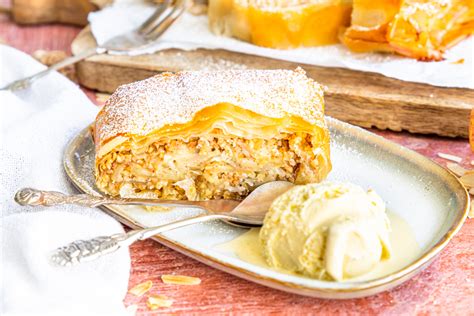 Apfelstrudel Aus Fertigem Strudelteig Rezept Eat De