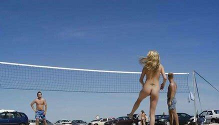 Tarde De Playa ZB Porn