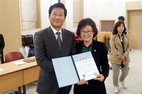 경기도의회 김미리 의원 경기도대표도서관 건립 자문위원 위촉 뉴스피크