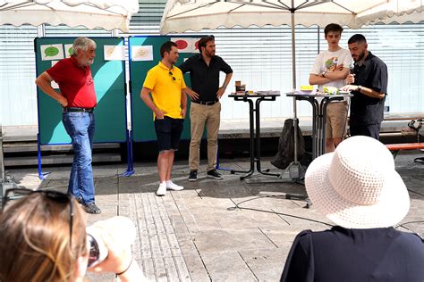 Jugendrat Stuttgart Mit Pfiffiger Quizshow Auf Dem Schlossplatz STUGGI TV