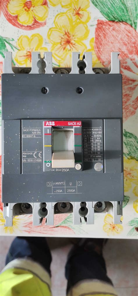 Автомат 3P 250A ABB Formula A2 к.к. Св.Св. Константин и Елена • OLX.bg