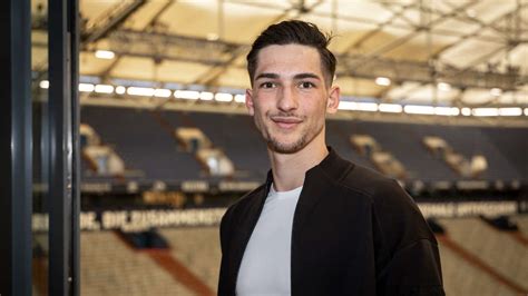 Schalke Transfer Fix Defensiv Talent Aus Wien Wechselt Zum S