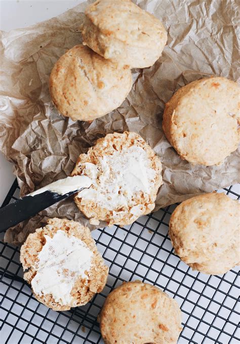 A Delicious, Easy Cheese Scone Recipe | Pint Sized Beauty