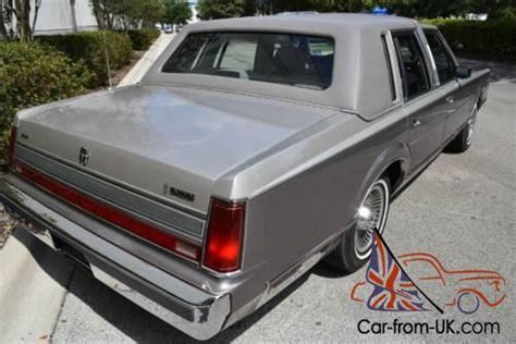 1989 Lincoln Town Car Cartier