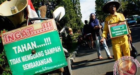 Buang Sampah Sembarangan Di Puncak Harus Siap Didenda Rp50 Juta