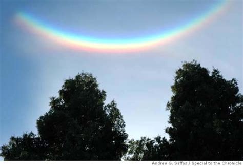 An Upside-down Rainbow? - Neatorama