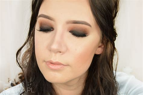 Siulka Klasyczne smokey eye makijaż krok po kroku