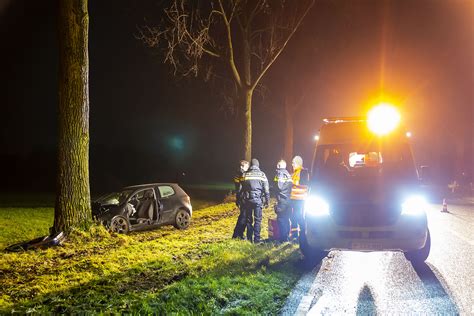 Automobilist Gewond Na Botsing Tegen Boom 112Brabant