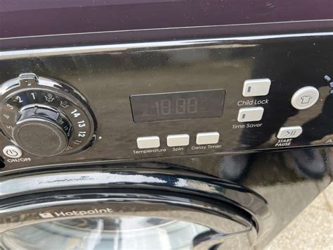 Hotpoint black 7kg washing machine - We Probably Have It