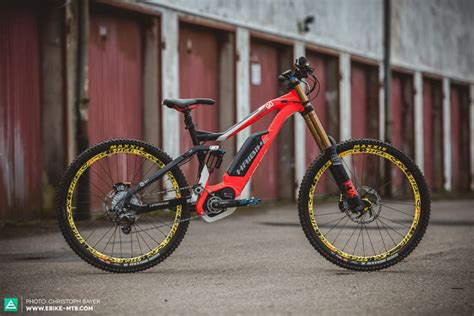 E Downhillbikes Im Test Haibike XDURO Dwnhll 9 0 Vs Rotwild R G FS