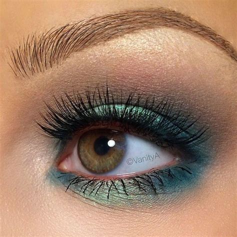 Seafoam Eye Look With NYX Hot Single In Naked Truth And Prismatic