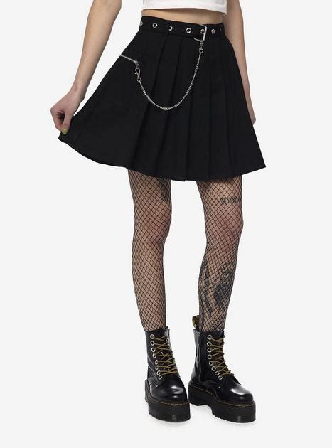 Social Collision Black Grommet Chain Pleated Skirt Hot Topic