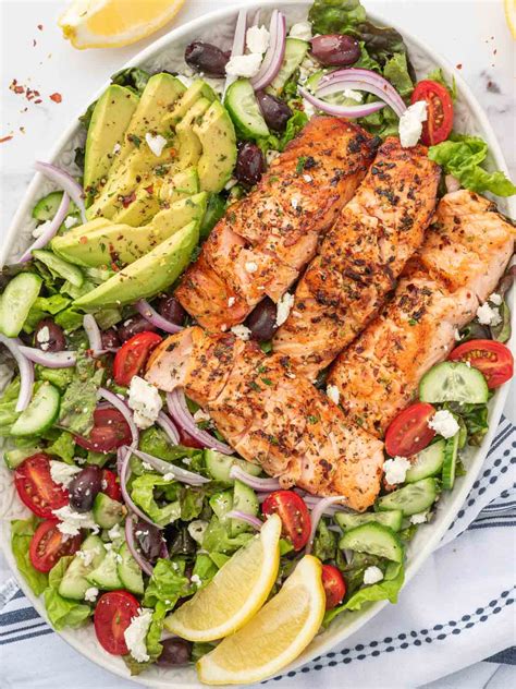 Grilled Salmon Salad