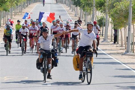 Coupe Du Monde Les Deux Supporters Fran Ais Partis V Los De France