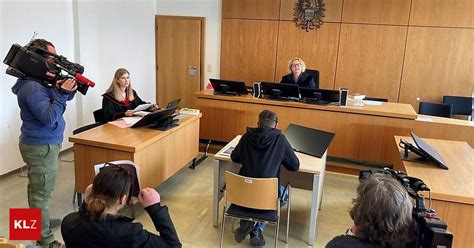 Paar in Klagenfurt verurteilt Sex im Zug Skaterhosen trägt man halt weiter unten