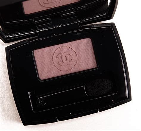 Chanel Hasard Ombre Essentielle Soft Touch Eyeshadow Review