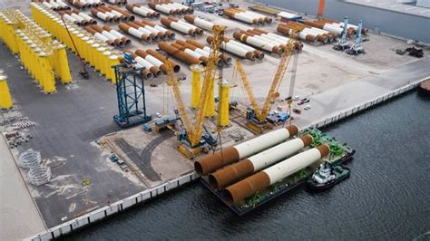 Maersk Makes Grand Entrance Into Offshore Wind Installation Market