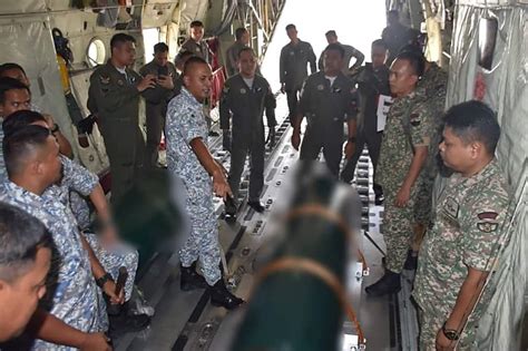 TUDM TLDM Laksana Latihan Tabur Periuk Api Guna C130H A400M Defence