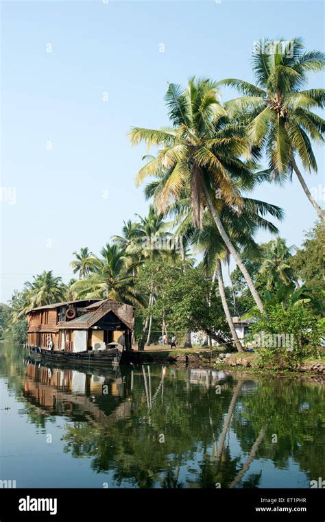 Kettuvallam houseboat ; Kerala ; India Stock Photo - Alamy