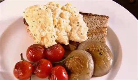 Gordon Ramsays Recipe For Perfect Scrambled Eggs