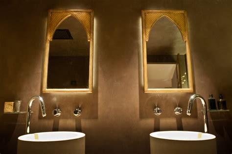 Moroccan Styled Bathroom With Tadelakt Plaster Walls Moroccan