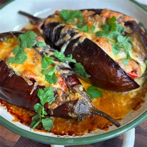 Cheesy Spiced Stuffed Eggplant Leaf Online