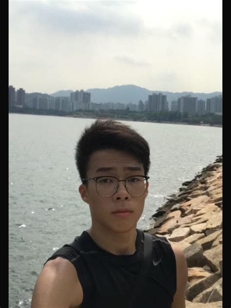 Thumbs Pro Findhimhk 臭串細j Top， 有冇人鐘意 Or 玩過？ 有我就真係俾個讚你同恭喜你 咁哽喉都食得落