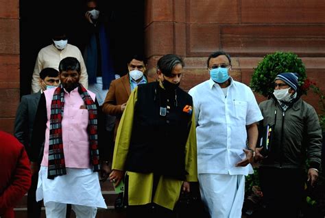 Congress Mp Shashi Tharoor At Parliament