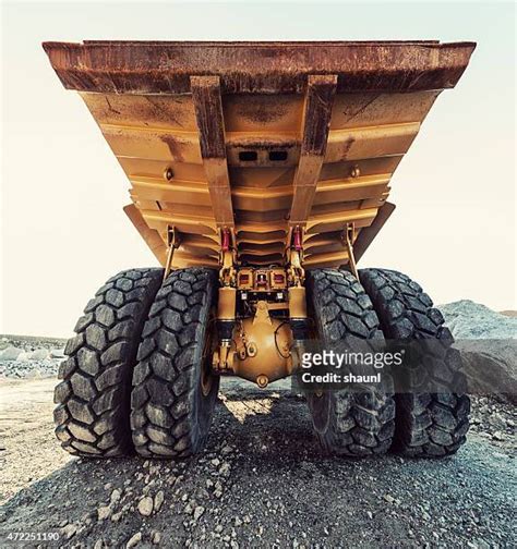 Giant Dump Truck Photos and Premium High Res Pictures - Getty Images