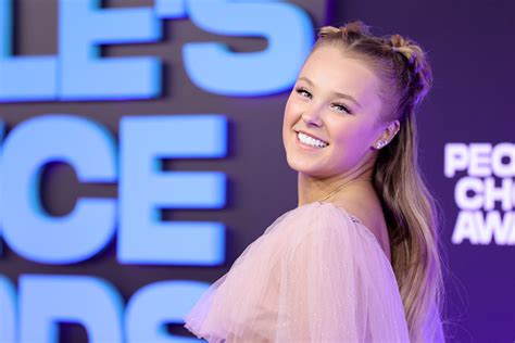 Jojo Siwa Choreographed Moves For Xomg Pop Yr Media