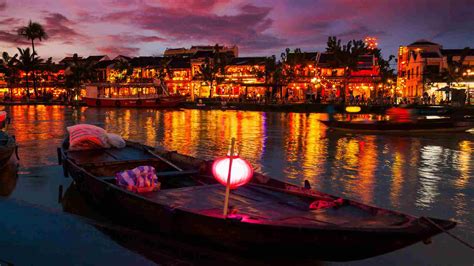 Lantern Cruise On Hoi An River Vietnam S Best Travel Experiences