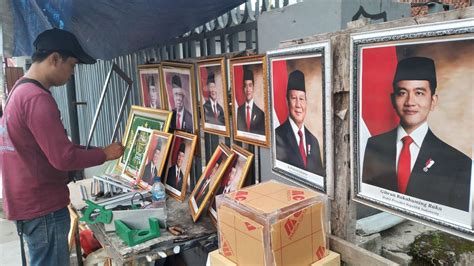 Foto Presiden Dan Wapres Terpilih Prabowo Gibran Mulai Dijual Di