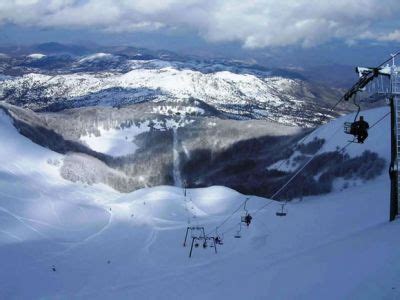 NEVE SUL MONTE SIRINO SCIARE IN BASILICATA