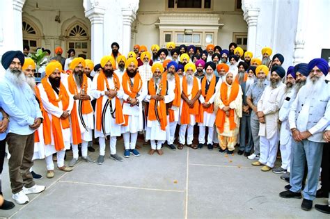 A Special Jatha Of Shiromani Gurdwara Parbandhak Committee SGPC Leave