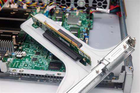 Supermicro SYS 511R M PCIe Riser ServeTheHome