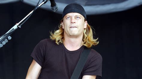 Puddle Of Mudd Singer Wes Scantlin Walks Offstage In Latest Meltdown