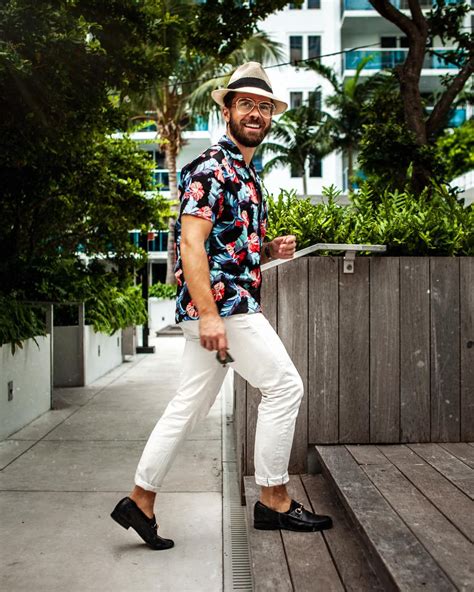 Mens Resort Style How To Look Great On Your Next Beach Vacation Miami Outfits Miami Outfits