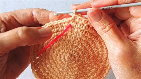 Crochet How To Crochet A Flat Circle Coaster How To Crochet In The