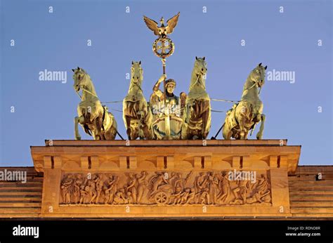 Quadriga Closeup Hi Res Stock Photography And Images Alamy