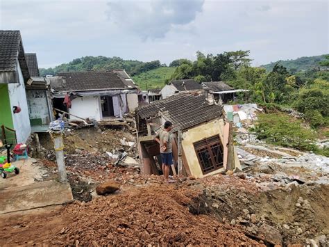 Bpdb Petakan Titik Daerah Rawan Longsor Di Semarang Berita Terkini